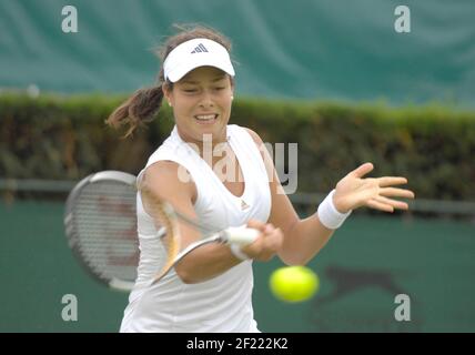 WIMBLEDON 2007 6TH TAG 30/6/07.A.IVANOVIC WÄHREND IHRES SPIELS MIT A.REZAI. BILD DAVID ASHDOWN Stockfoto