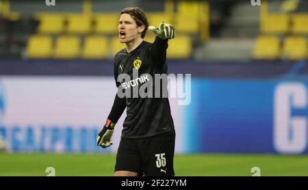 Dortmund, Deutschland. 09th Mär, 2021. firo: 09.03.2021 Fuvuball: Fußball: UEFA Champions League Saison 2020/21 1/8 Finale BVB, Borussia Dortmund - FC Sevilla Gesture, BVB, Marwin Hitz Quelle: dpa/Alamy Live News Stockfoto