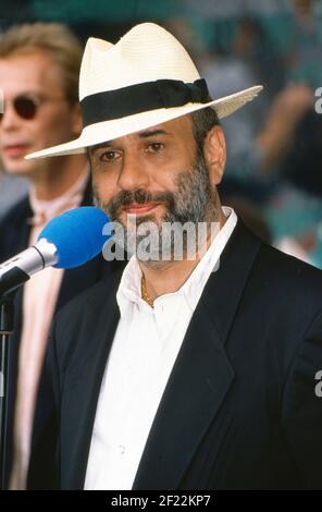 1 ist TRUMPF, Live-Show von der IFA in Berlin, Deutschland 1989, Stargast: Drafi Deutscher Stockfoto