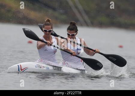 Manon Hostens und Sarah Troel aus Frankreich treten K2 Frauen 500 m während der ICF Kanusprint-Weltmeisterschaft 2017 in Racice, Tschechische Republik, Tag 4, 26th. August 2017 - Foto Jean-Marie Hervio / KMSP / DPPI Stockfoto