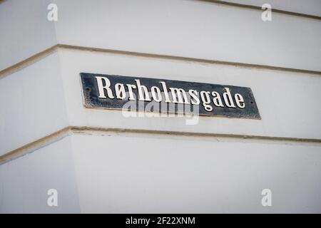 Rørholmsgade ist eine Straße in Kopenhagen, die überwiegend von Künstlern und Kunstgalerien besetzt ist. Stockfoto