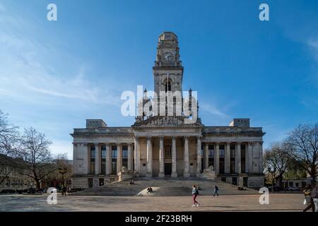 Portsmouth Guildhall bei Nachmittagssonne Stockfoto