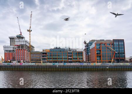 Wellcroft und Tradescroft Gebäude auf dem neuen Barclays Glasgow Campus im Bau in Buchanan Wharf Tradeston, Glasgow, Schottland, Großbritannien Stockfoto