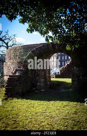 Jarmer's Tower (dänisch: Jarmers Tårn) ist ein alter zerstörter Turm in Kopenhagen, Dänemark. Es war einst Teil des Kopenhagener Grabens. Stockfoto