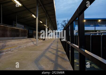 Solihull, Großbritannien. März 2021, 09th. Allgemeiner Blick in das Stadion während des Vanarama National League Spiels zwischen Solihull Moors & Stockport County FC im SportNation.bet Stadion in Solihull, England Credit: SPP Sport Press Photo. /Alamy Live Nachrichten Stockfoto