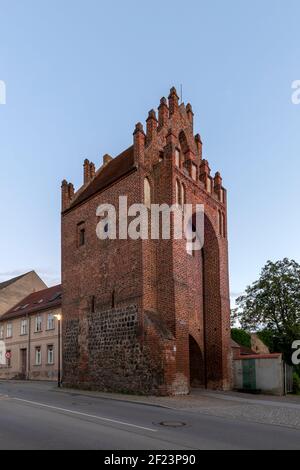 Das Mühlentor In Templin Als Teil Der Denkmalgeschützten Stadtbefestigung, Uckermark, Brandenburg, Deutschland, Europa Stockfoto