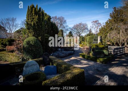 Garnison Friedhof (Dänisch: Garnisons Kirkegård) ist ein Friedhof in Kopenhagen, Dänemark. Es wurde 1671 eingeweiht Stockfoto