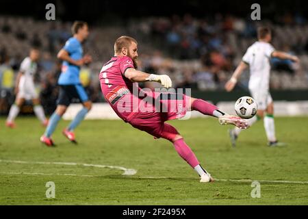 10th. März 2021; Netstrata Jubilee Stadium, Sydney, New South Wales, Australien; A League Football, Sydney Football Club versus Western United; Andrew Redmayne von Sydney räumt den Ball lang oben Credit: Action Plus Sports Images/Alamy Live News Stockfoto