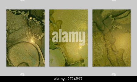Dunkelgrün und Gold Muster mit Textur von Geode und funkelt. Abstrakter Vektor-Hintergrund in Alkoholtinte Technik. Moderne Farbe mit Glitzer. Satz von Stock Vektor