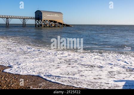 SELSEY BILL, SUSSEX/UK - 1. JANUAR: Selsey Bill Lifeboat Station in Selsey am 1. Januar 2013 Stockfoto