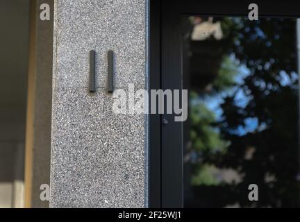11 alte Hausnummer, Konzeptnummer Stockfoto
