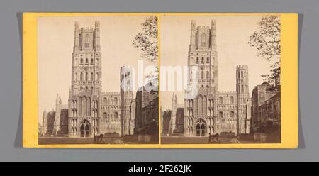 Exterieur der Kathedrale von Ely; Ely Kathedrale: Blick auf die Westfront .. Stockfoto