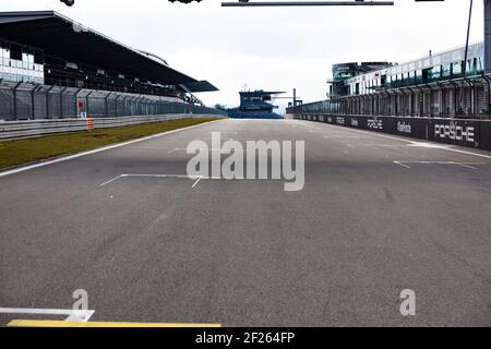 Nürburgring, leere Sitze, keine Rennen, keine Veranstaltungen Stockfoto