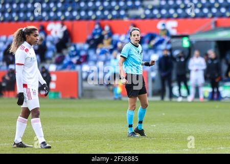 Brondby, Dänemark. März 2021, 10th. Schiedsrichter Ivana Martinčić gesehen während der UEFA Women's Champions League Spiel zwischen Brondby IF und Olympique Lyon im Brondby Stadion in Broendby, Dänemark. (Foto Kredit: Gonzales Foto/Alamy Live News Stockfoto