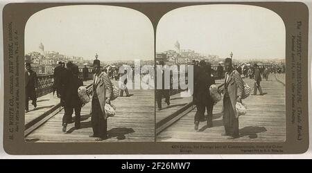 Galata, der fremde Teil von Konstantinopel, von der Außenbrücke.. Stockfoto
