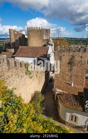 Obidos schöne Dorf Burg Festung Fort Turm in Portugal Stockfoto