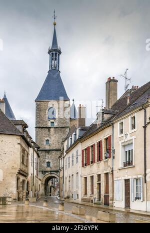 Uhrenturm, Avallon, Frankreich Stockfoto