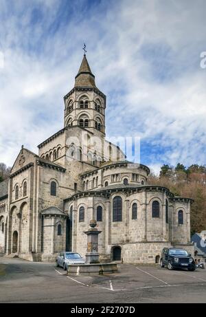 Basilika Notre-Dame d'Orcival, Frankreich Stockfoto