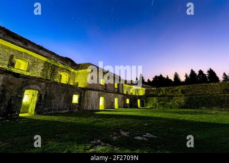 Übernachtung im Fort Punta Corbin. Tresché Conca, Roana, Provinz Vicenza, Venetien, Italien, Europa. Stockfoto