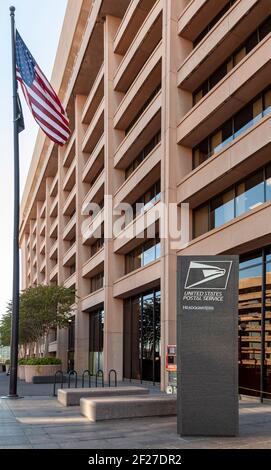 Washington DC, USA 11-02-2020: Außenansicht des Hauptquartiers der US-Post in der L'Enfant Plaza Washington DC 475. Stockfoto