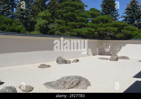 Blick auf den japanischen Garten Nikka Yuko in Lethbridge, Alberta, Kanada Stockfoto