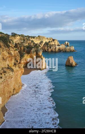 Strand Praia do Alvor in Algarve, Portugal Stockfoto