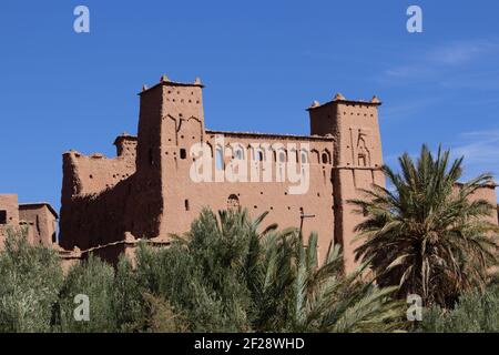 OUARZAZATE, MAROKKO - 22. NOVEMBER 2018 die Kasbah des Ksar von Ait-Ben-Haddou im Hohen Atlas der Sahara-Wüste Stockfoto