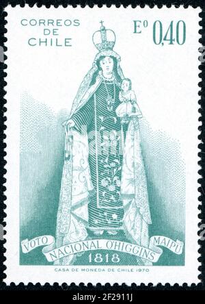 CHILE - UM 1970: Eine in Chile gedruckte Briefmarke, zeigt die Virgen del Carmen, Schutzpatronin der chilenischen Armee, um 1970 Stockfoto