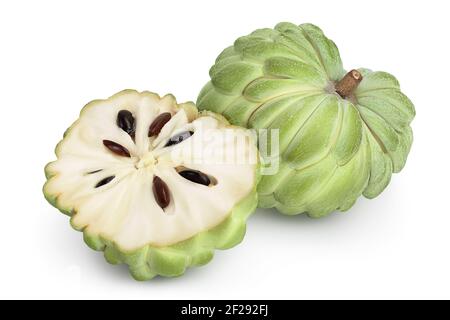 Zucker Apfel oder Pudding Apfel isoliert auf weißem Hintergrund mit Clipping Pfad und volle Tiefe des Feldes. Exotische tropische Thai annona oder Cherimoya Frucht Stockfoto
