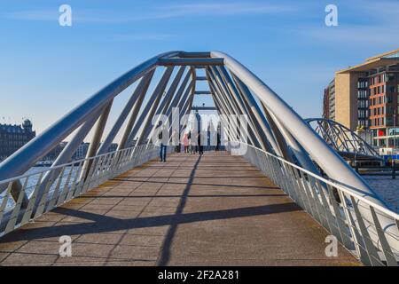 Oosterdok-Brücke, Amsterdam, Niederlande Stockfoto