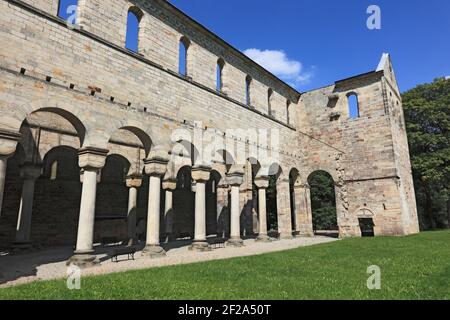 ehemaliges Benediktinerkloster Paulinzella im Rottenbachtal, Thüringen, Landkreis Saalfeld-Rudolstadt, Deutschland / ehemaliges Kloster des Ordens o Stockfoto