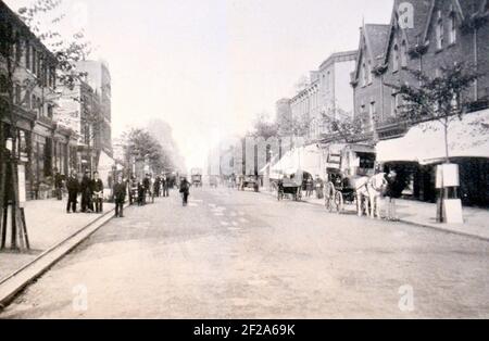 High Street North Finchley, London, England, Großbritannien. Aus dem Buch: 'FINCHLEY CELEBRATIONS ROYAL SILVER JUBILEE May 1935 Souvenir Handbook'. Stockfoto