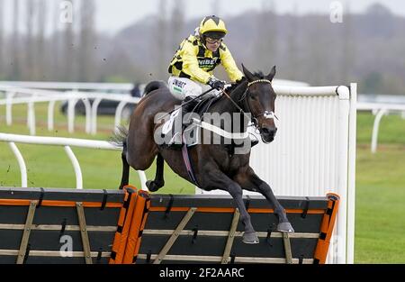 Datei Foto vom 16-12-2020 von Lecales Artikel geritten von Jockey Nico de Boinville. Ausgabedatum: Donnerstag, 11. März 2021. Stockfoto