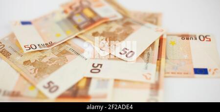 Euro-Banknoten. 50 Euro. Geldfinanzierung verdienen Sektorkonzept Stockfoto