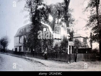 Alte Hütten in der Nähe der East Finchley Station. Aus dem Buch: 'FINCHLEY CELEBRATIONS ROYAL SILVER JUBILEE May 1935 Souvenir Handbook'. Stockfoto