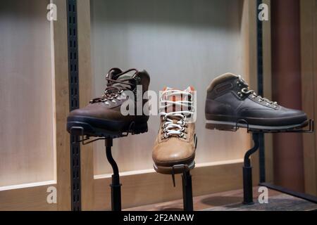 Elegante und trendige Freizeit Stiefel für Männer. Steel Life Studioaufnahmen. Stockfoto