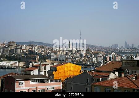 ungeplante Urbanisierung ist ein großes Problem für Metropolen wie Istanbul city Stockfoto