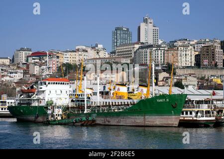 ungeplante Urbanisierung ist ein großes Problem für Metropolen wie Istanbul city Stockfoto