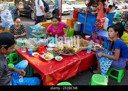 Street Food in Yangon, Myanmar Stockfoto