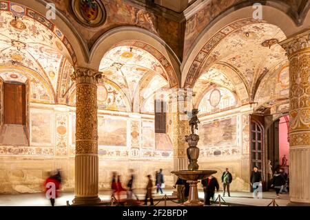 Innenhof des Palazzo Vecchio, Rathaus von Florenz in der Toskana, Italien Stockfoto