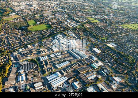 Eine Luftaufnahme des Kingsditch Retail Park, Cheltenham, Gloucestershire, Großbritannien Stockfoto