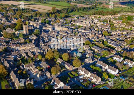 Eine Luftaufnahme der Cotswold-Stadt Stow on the Wold, Gloucestershire, Großbritannien Stockfoto