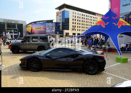 DUBAI, VAE - 16. NOVEMBER: Der Ferrari 488 Pista Sportwagen ist am 16. November 2019 auf der Dubai Motor Show 2019 zu sehen Stockfoto