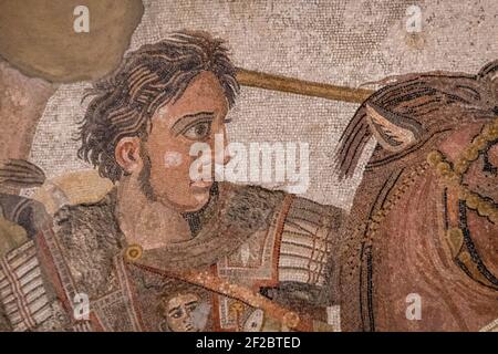 Das Alexander Mosaic ist ein römisches Bodenmosaik aus dem Original Das Haus des Faun in Pompeji (Eine angebliche Nachahmung eines Philoxenus von Eretria oder Apel Stockfoto