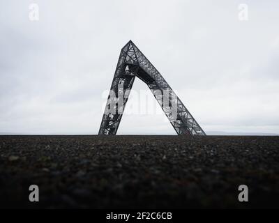 Panorama-Ansicht der Stahlkonstruktion Baudenkmal Kohle Bergbau Industrie gedenkstätte Saarpolygon auf der Bergehalde Duhamel in Ensdorf Saarlouis Saarl Stockfoto