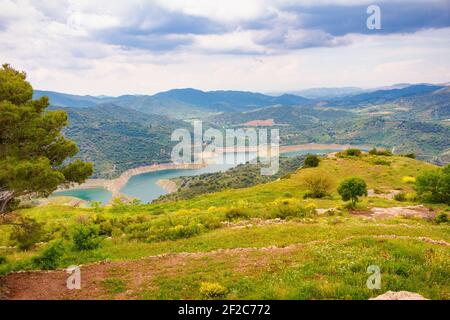 Luftaufnahme des Sumpf von Siurana aus Sicht der Stadt Siurana de Prades, Katalonien, Spanien. Stockfoto