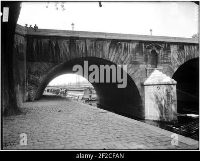 Pont Marie - Vue du quai - Paris 04 - Médiathèque de l'architecture et du patrimoine Stockfoto