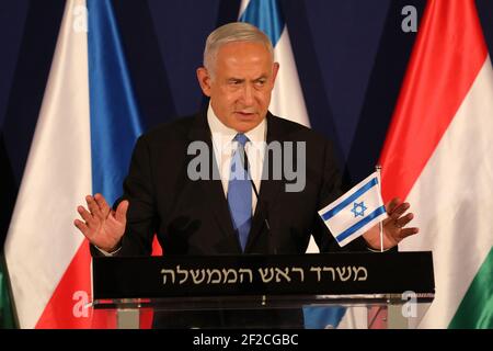 Jerusalem, Israel. März 2021, 11th. Der israelische Ministerpräsident Benjamin Netanjahu spricht während einer Pressekonferenz mit dem ungarischen Premierminister Viktor Orbán und dem tschechischen Premierminister Andrej Babiš bei ihrem Treffen am Donnerstag, dem 11. März 2021 in Jerusalem. Pool Foto von Abir Sultan/UPI Kredit: UPI/Alamy Live Nachrichten Stockfoto