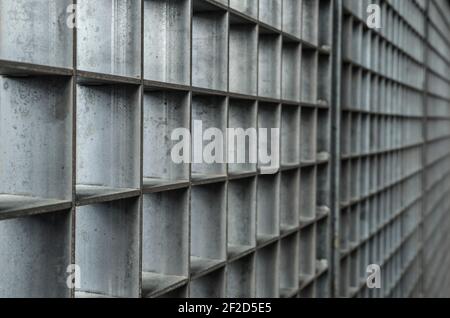 Zaun aus verzinktem Stahl. Stockfoto