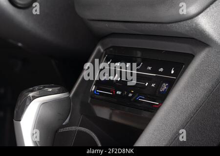 Neue moderne Sensor Auto Klimaanlage Bedienfeld oder Konsole der Klimaanlage, Sensor-Tasten, Nahaufnahme. Stockfoto